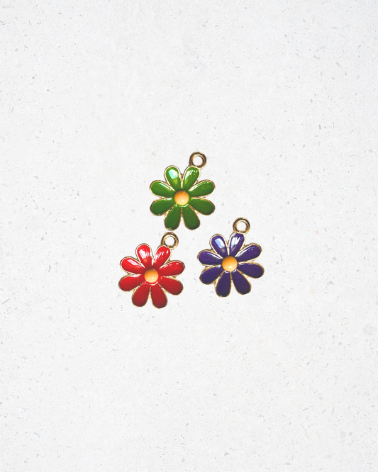 Enamel Daisy Charm 1